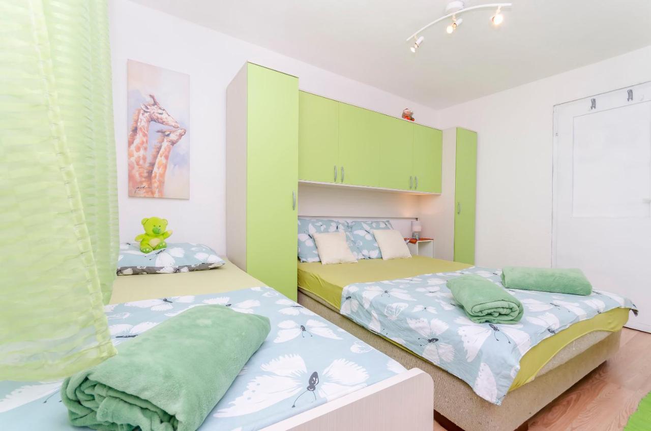 Apartment Branislava Rogoznica  Luaran gambar