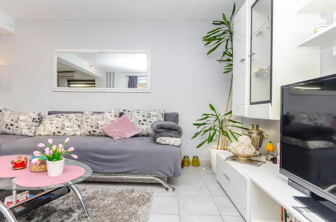 Apartment Branislava Rogoznica  Luaran gambar